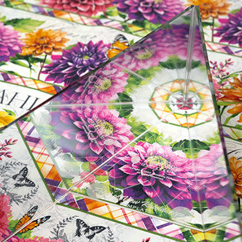 How to Make a Point of View Kaleidoscope Table Topper using a Border Stripe Fabric