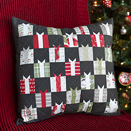 How to Make a Giving Season Pillow Gift Block
