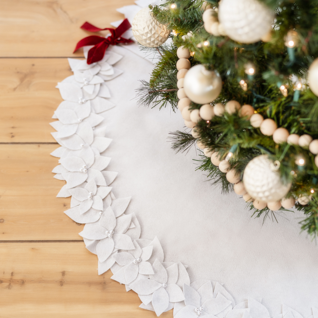 How to Make The Frosted Poinsettia Tree Skirt