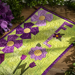 A Year in Words Wall Hanging | How To Make a Pieced Pansy Block
