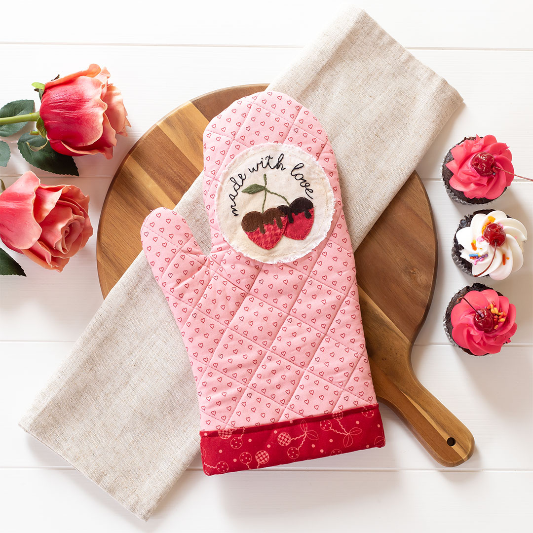 Made with Love Oven Mitt Kit